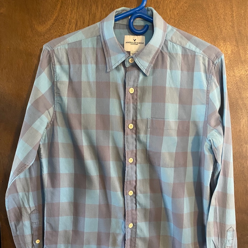 EUC Men’s AE Casual, Long Sleeve, Button-down